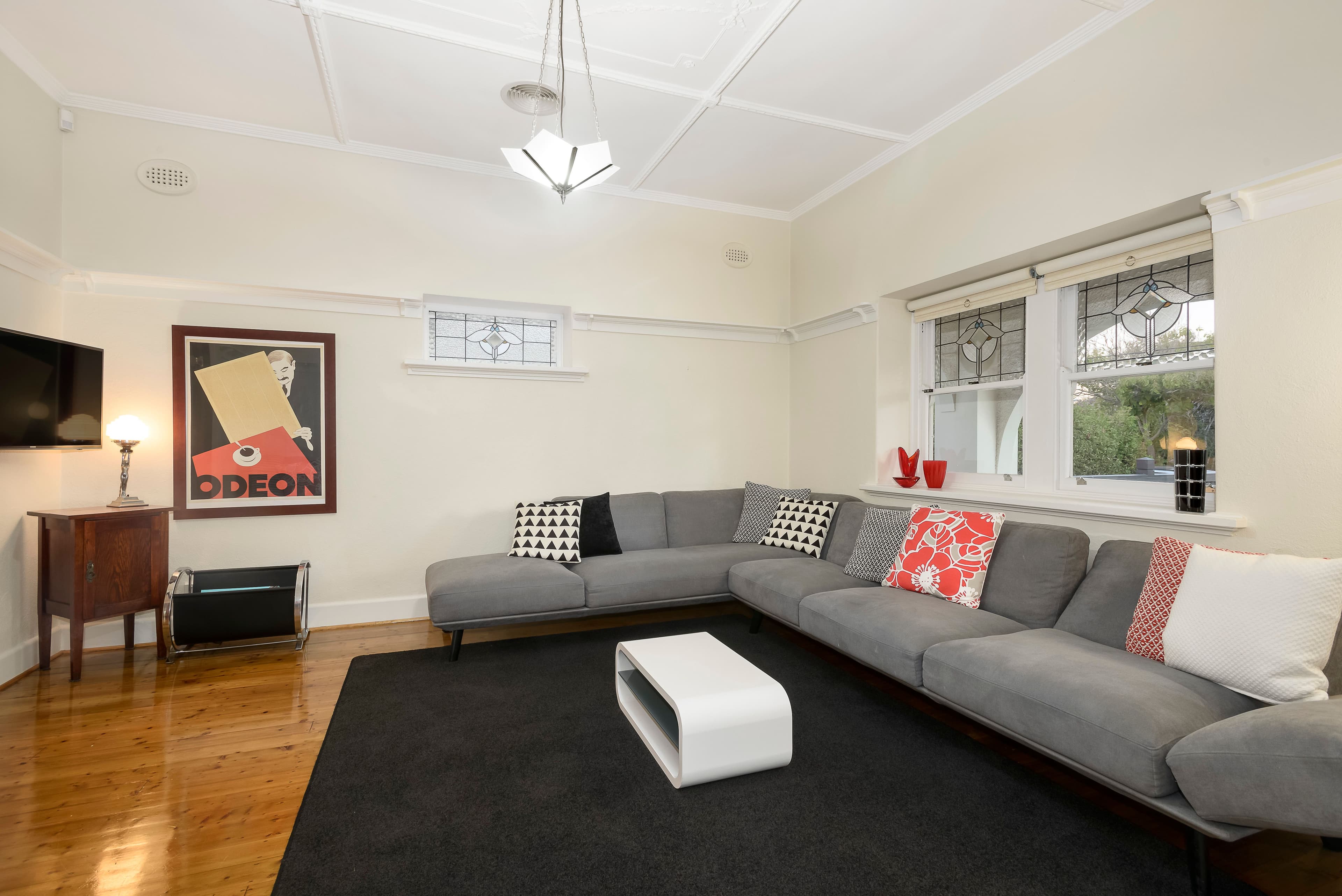28 Oakdene Crescent, Carnegie VIC 3163, Carnegie - Thumbnail 2