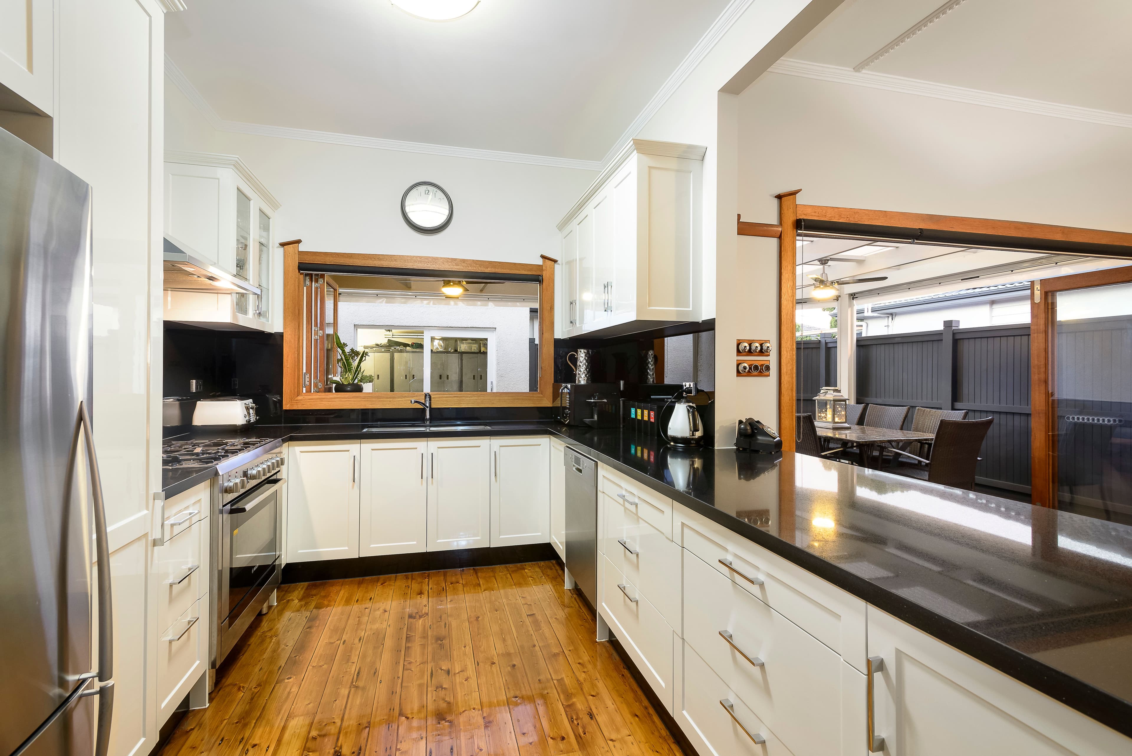 28 Oakdene Crescent, Carnegie VIC 3163, Carnegie - Thumbnail 3