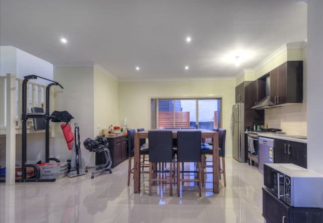 213-215 Albert Street, Reservoir VIC 3073, Reservoir - Thumbnail 3