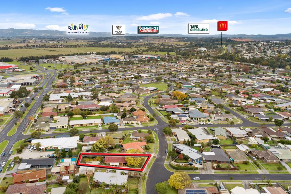 8 The Avenue, Morwell VIC 3840, Morwell - Thumbnail 2