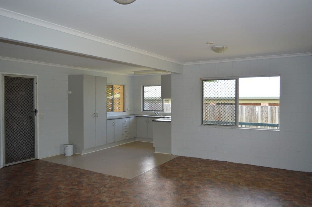 10 Doondoon Street, Currimundi QLD 4551, Currimundi - Thumbnail 2