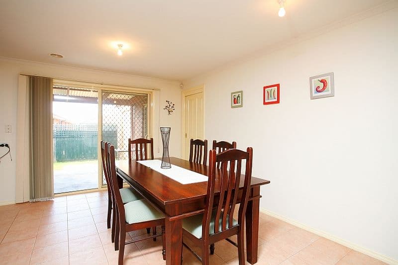 24 Jasmine Drive, MILL PARK VIC 3082, Mill Park - Thumbnail 2
