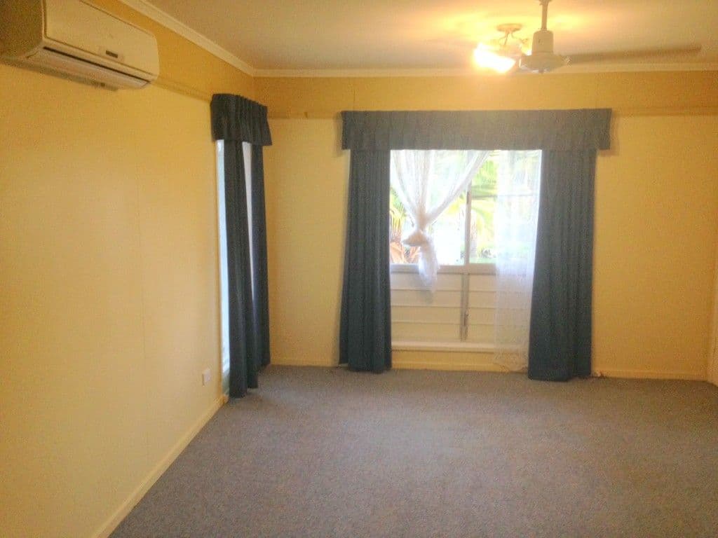 8 Kennedy Drive, Moranbah QLD 4744, Moranbah - Thumbnail 5