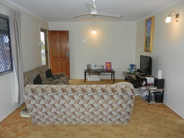 15 Pittman Street, BEACONSFIELD QLD 4740, Beaconsfield - Thumbnail 6