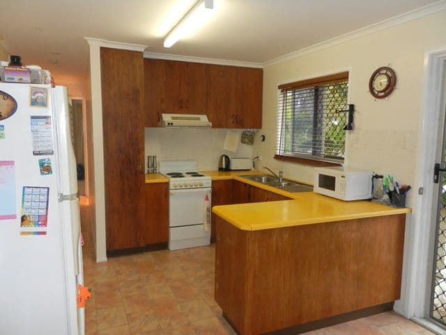 15 Pittman Street, BEACONSFIELD QLD 4740, Beaconsfield - Thumbnail 8
