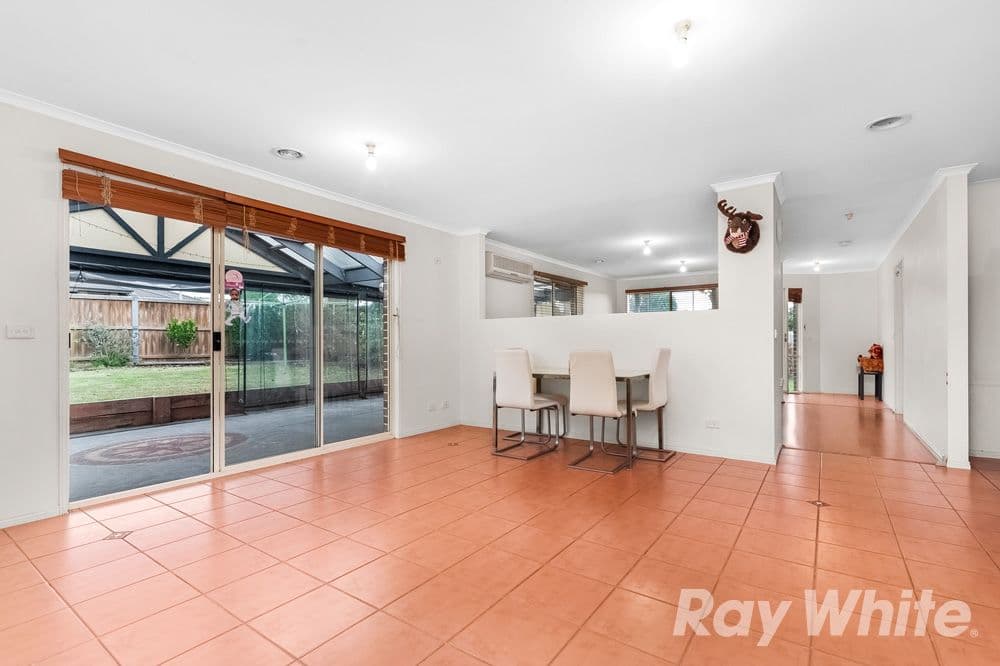 32 Seebeck Drive, Narre Warren South VIC 3805, Narre Warren South - Thumbnail 3