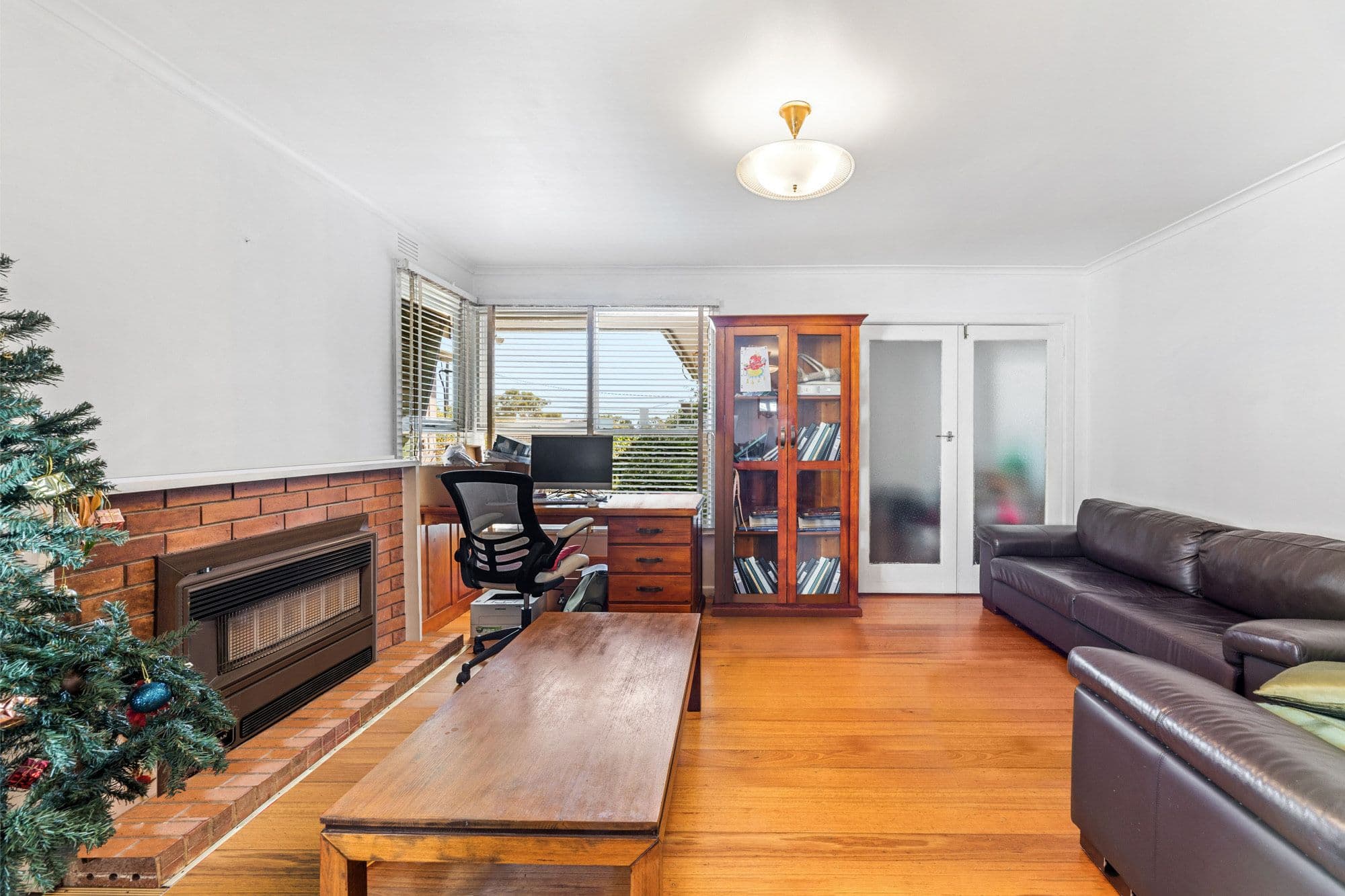 20 Davis Street, Burwood East VIC 3151, Burwood East - Thumbnail 2