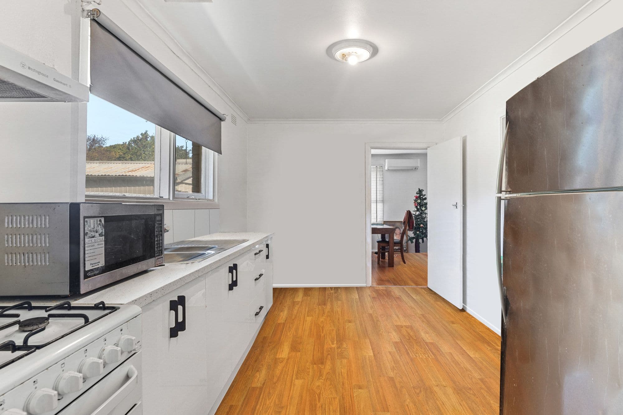 20 Davis Street, Burwood East VIC 3151, Burwood East - Thumbnail 3