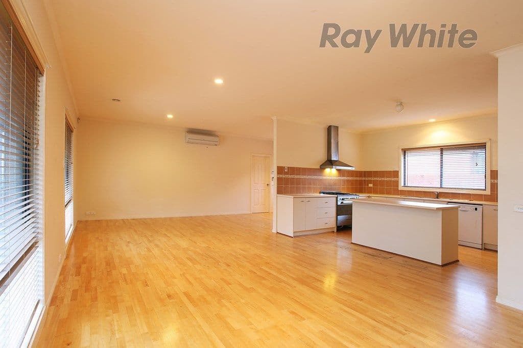 9 Adderley Court, POINT COOK VIC 3030, Point Cook - Thumbnail 4