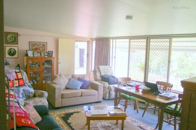 3-5 Emily Court, DECEPTION BAY QLD 4508, Deception Bay - Thumbnail 3