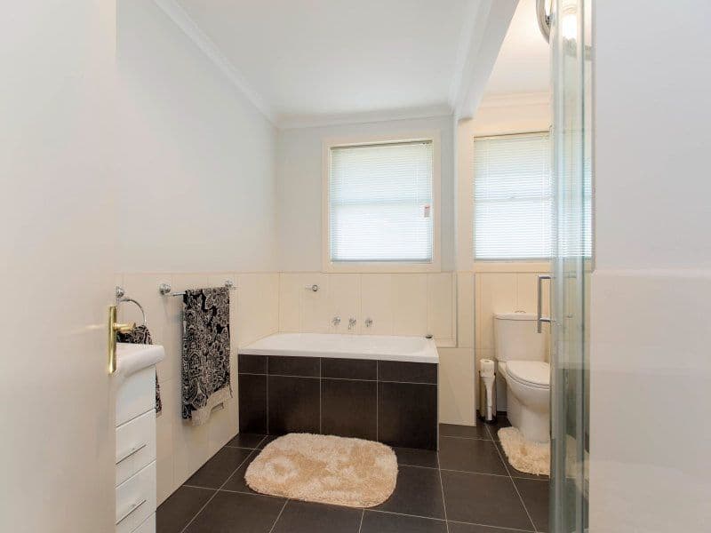 3 Taranna Street, MORNINGTON VIC 3931, Mornington - Thumbnail 3