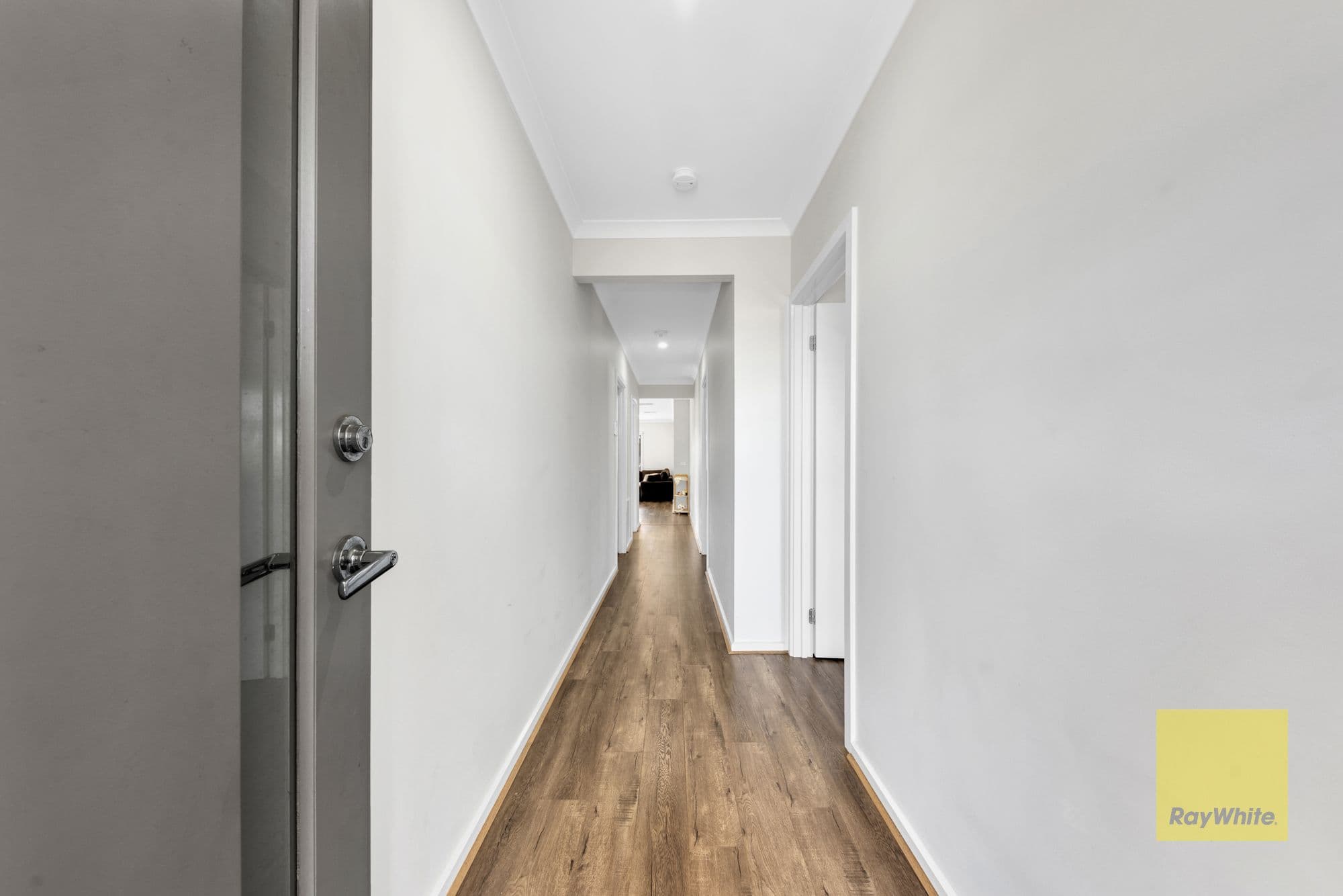18 Adelong Boulevard, COBBLEBANK VIC 3338, Cobblebank - Thumbnail 2