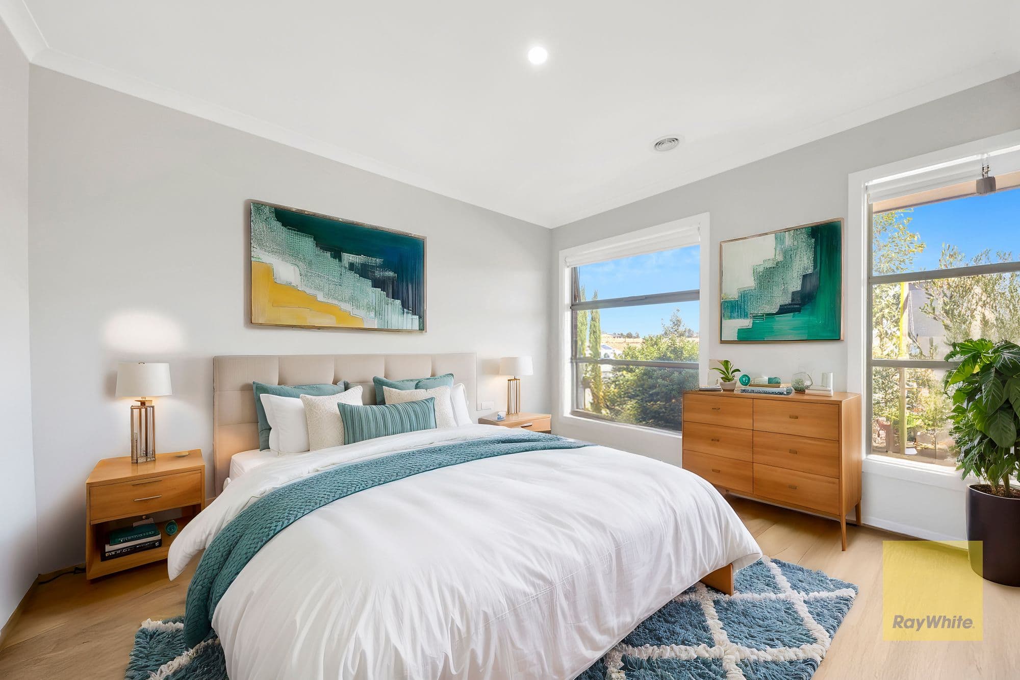 18 Adelong Boulevard, COBBLEBANK VIC 3338, Cobblebank - Thumbnail 3