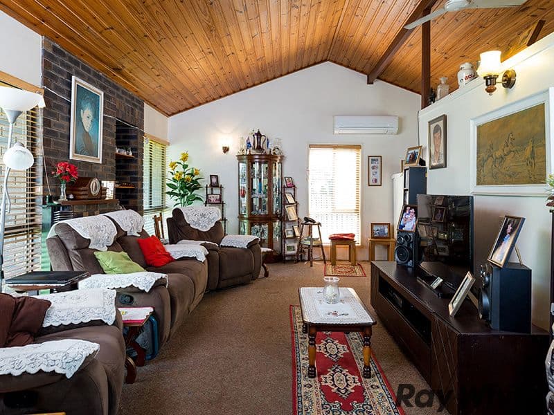 6 Bursaria Street, Algester QLD 4115, Algester - Thumbnail 2