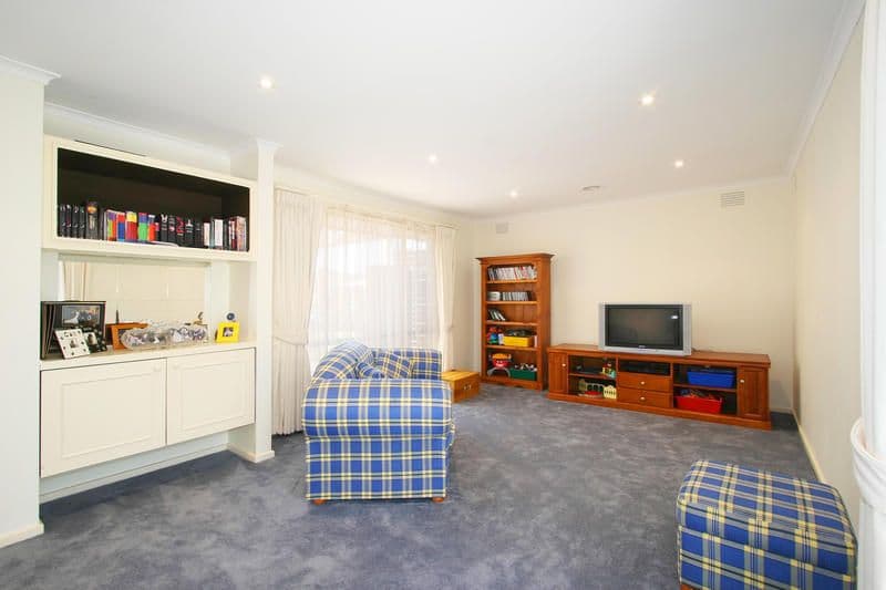 4 Chipp Court, DINGLEY VILLAGE VIC 3172, Dingley Village - Thumbnail 2