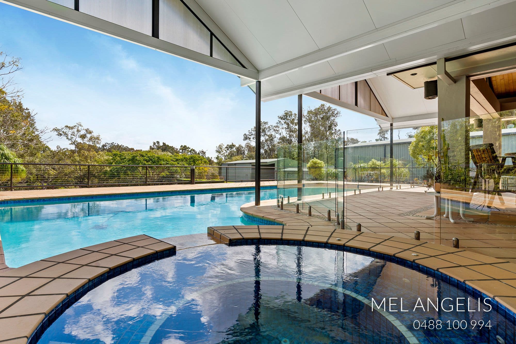 44 Riverdowns Crescent, Helensvale QLD 4212, Helensvale - Thumbnail 2