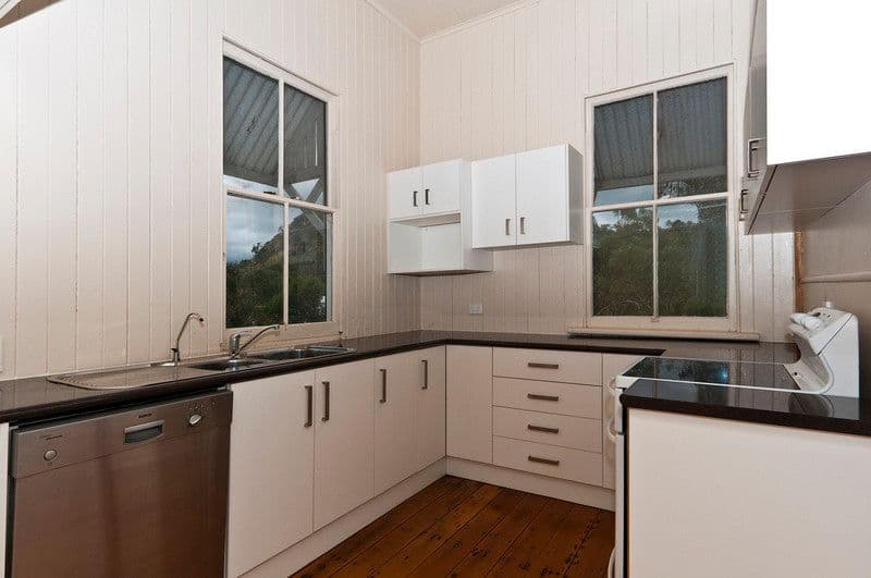 25 Rowland Court, GOWRIE MOUNTAIN QLD 4350, Gowrie Mountain - Thumbnail 3