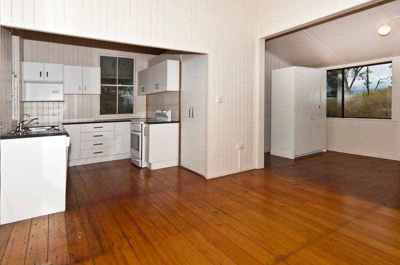 25 Rowland Court, GOWRIE MOUNTAIN QLD 4350, Gowrie Mountain - Thumbnail 4
