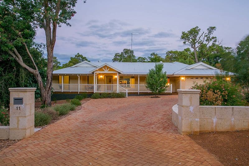 11 Hinkler Road, KALAMUNDA WA 6076, Kalamunda - Image 1
