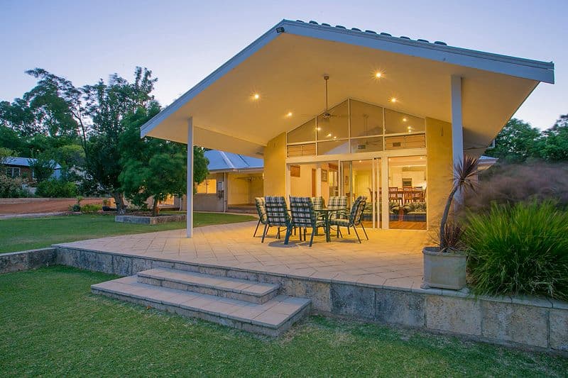 11 Hinkler Road, KALAMUNDA WA 6076, Kalamunda - Thumbnail 3
