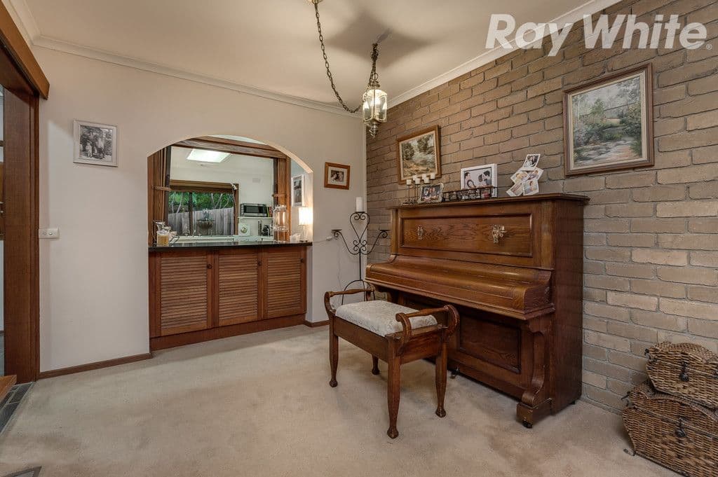 19 Michelle Avenue, Watsonia North VIC 3087, Watsonia North - Thumbnail 6