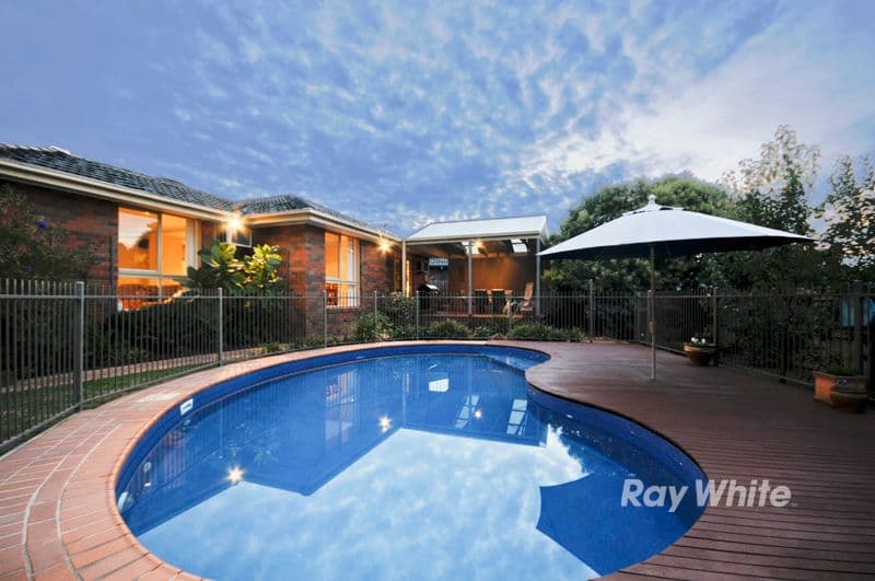 6 Aplin Place, WANTIRNA SOUTH VIC 3152, Wantirna South - Thumbnail 2