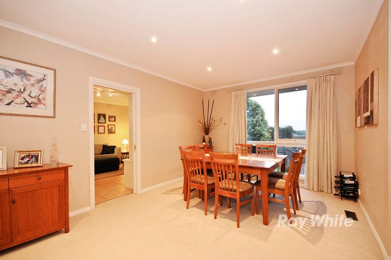 6 Aplin Place, WANTIRNA SOUTH VIC 3152, Wantirna South - Thumbnail 5