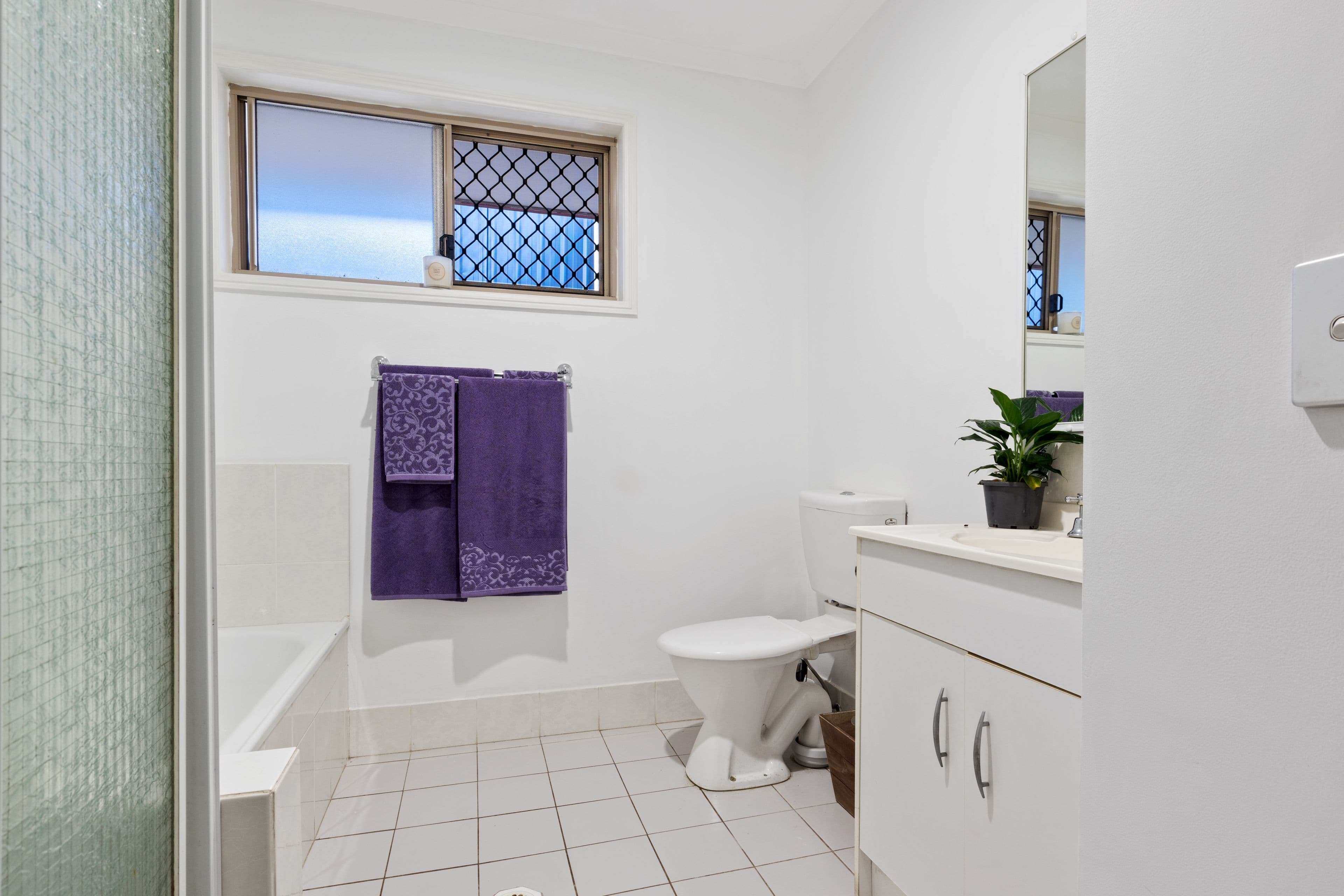 77 Village Way, Oxenford QLD 4210, Oxenford - Thumbnail 8