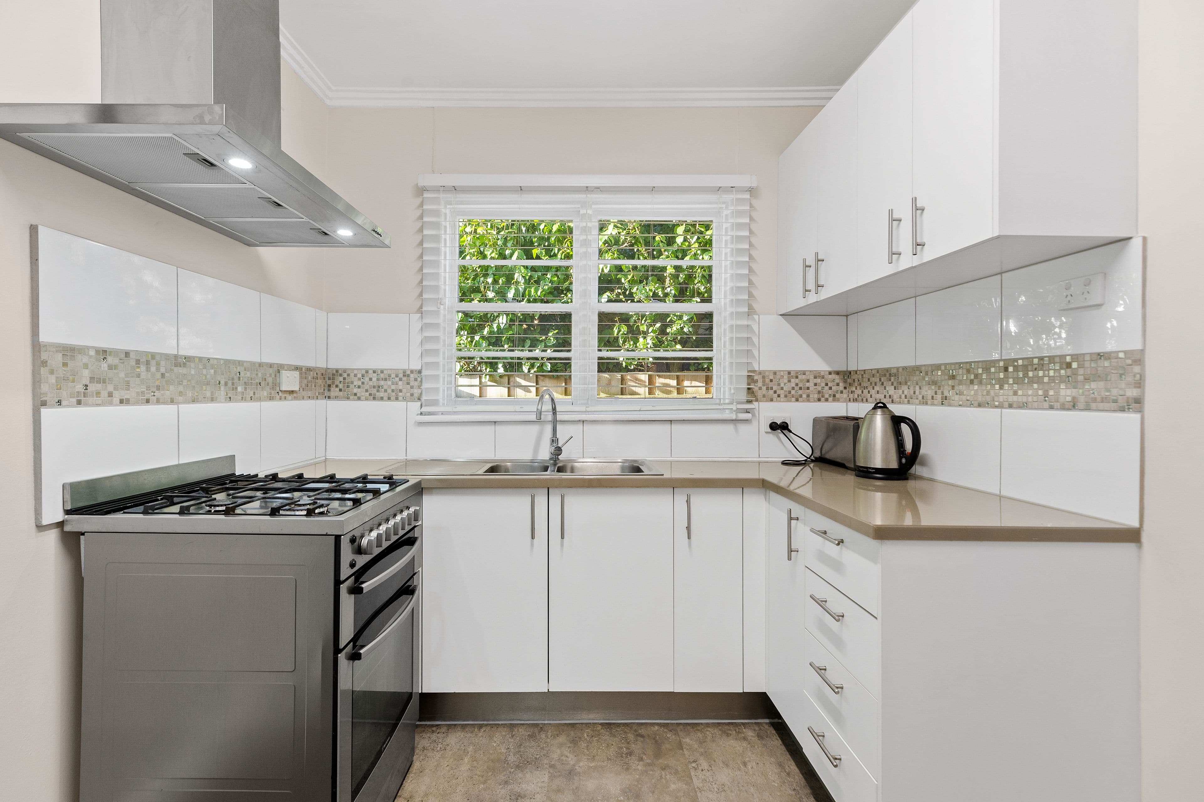 6 Webb Avenue, Springvale VIC 3171, Springvale - Thumbnail 5