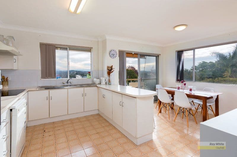 35 Miles Street, Clayfield QLD 4011, Clayfield - Thumbnail 2