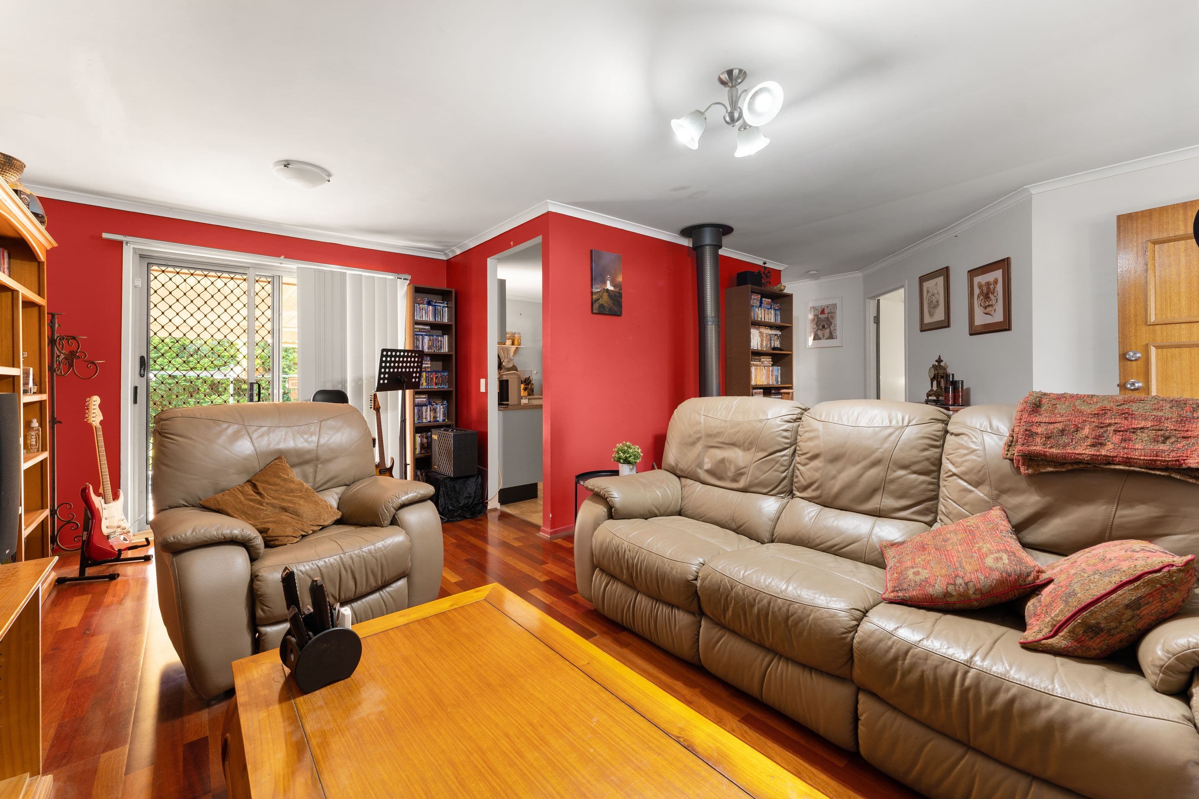 12 Packett Crescent, Loganlea QLD 4131, Loganlea - Thumbnail 4
