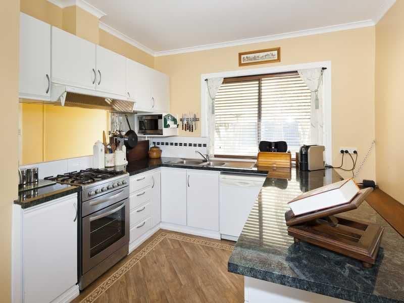 98 Beverin Street, Sebastopol VIC 3356, Sebastopol - Thumbnail 7