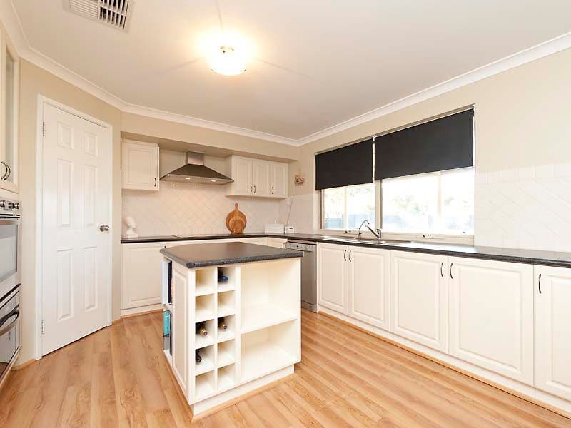 7 Scarpview Drive, SERPENTINE WA 6125, Serpentine - Thumbnail 2