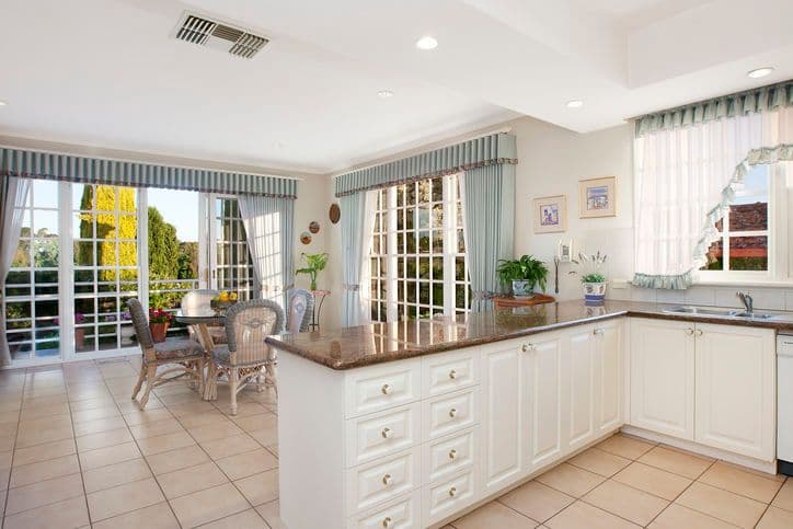 1 Crouch Court, DONCASTER VIC 3108, Doncaster - Thumbnail 2