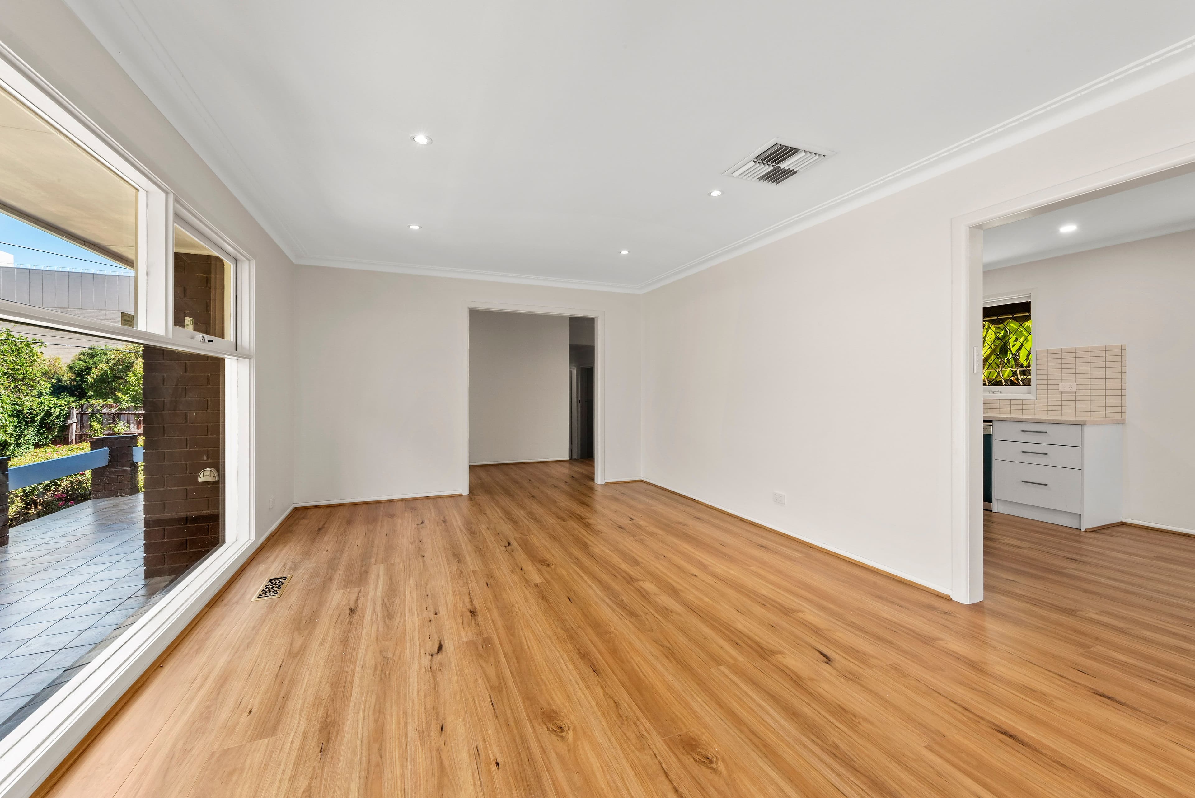 12 Pinewood Drive, Wantirna South VIC 3152, Wantirna South - Thumbnail 3