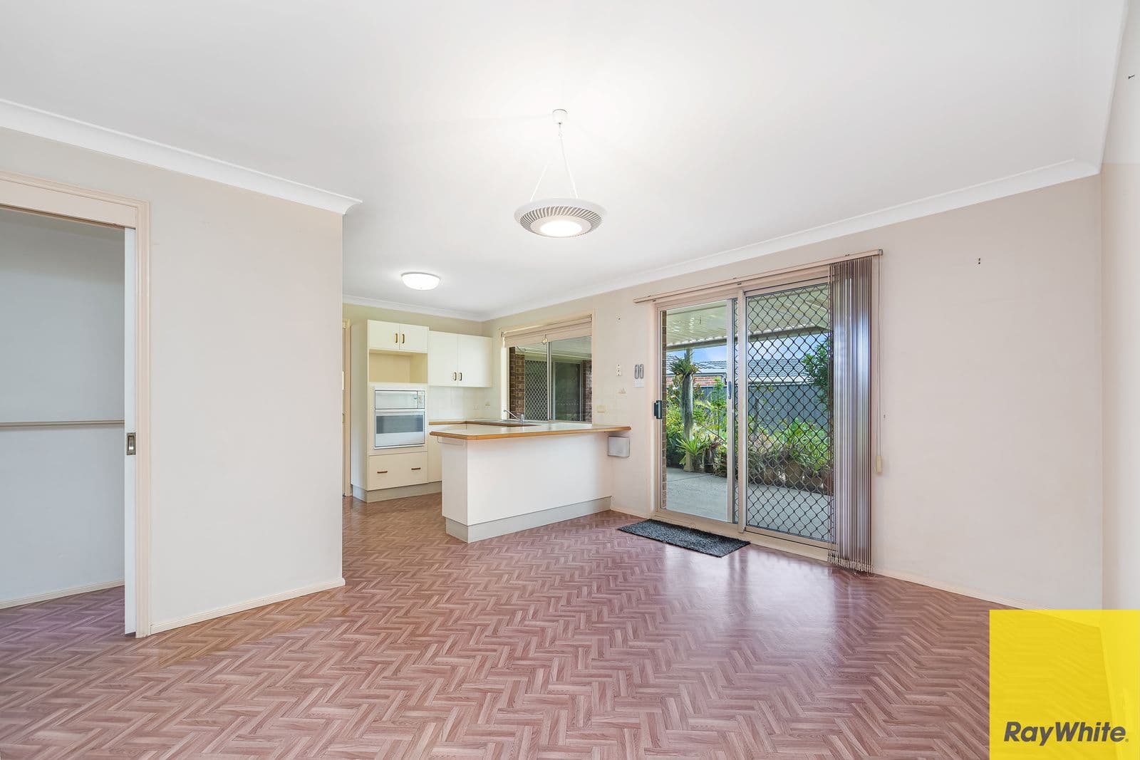 6 John Howe Place, Point Clare NSW 2250, Point Clare - Thumbnail 6