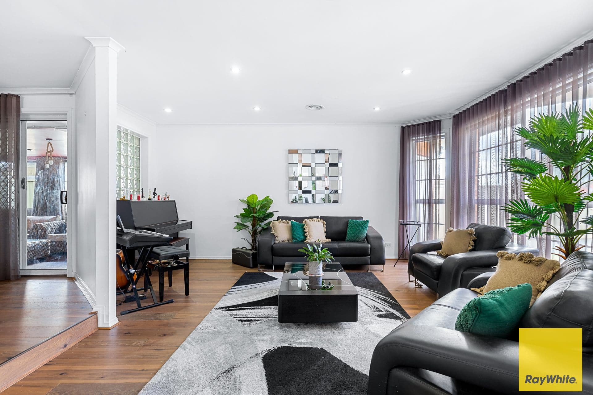 240 Merton Street, Altona Meadows VIC 3028, Altona Meadows - Thumbnail 3