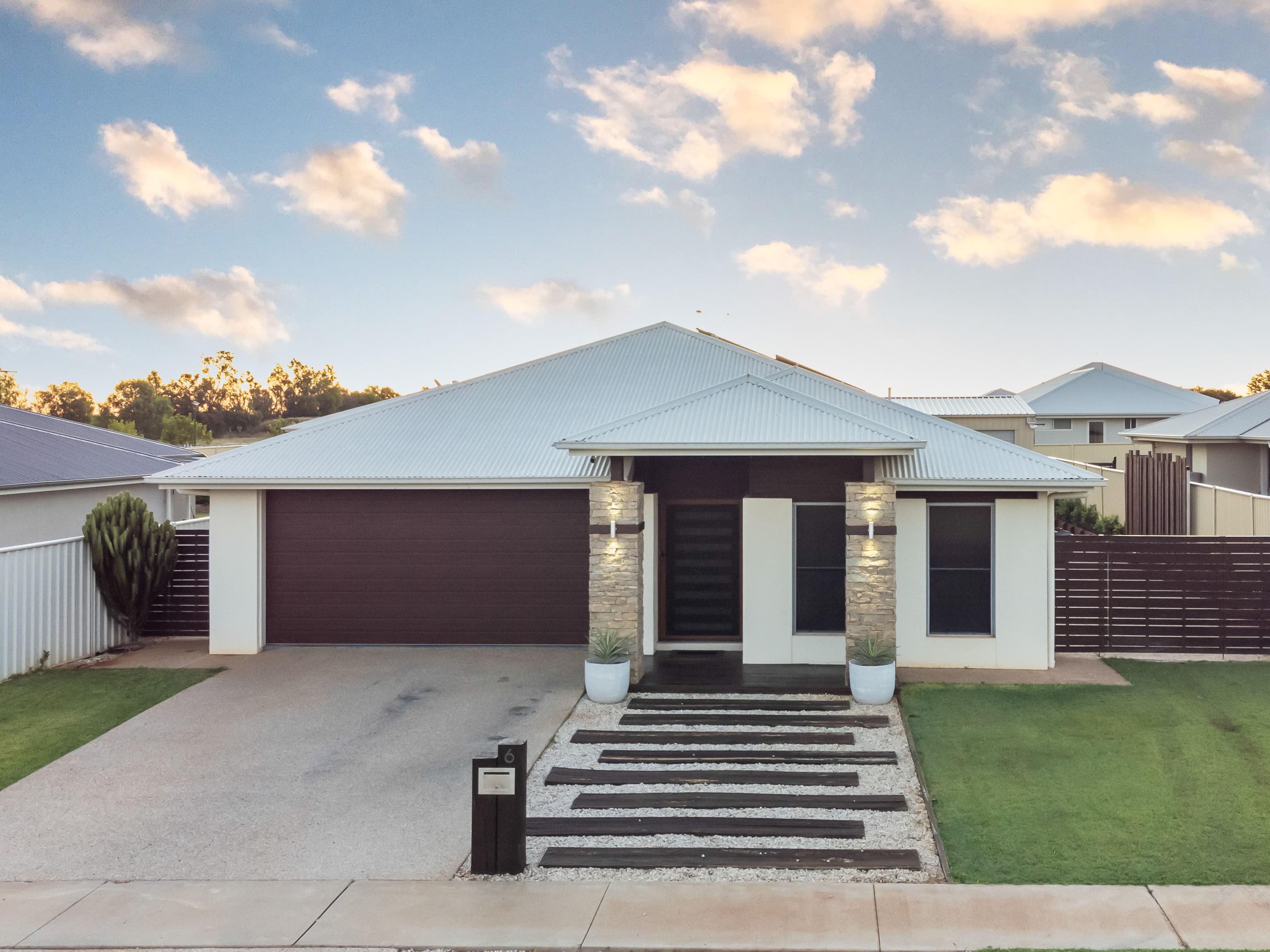 6 Longford Street, Emerald QLD 4720, Emerald - Image 1