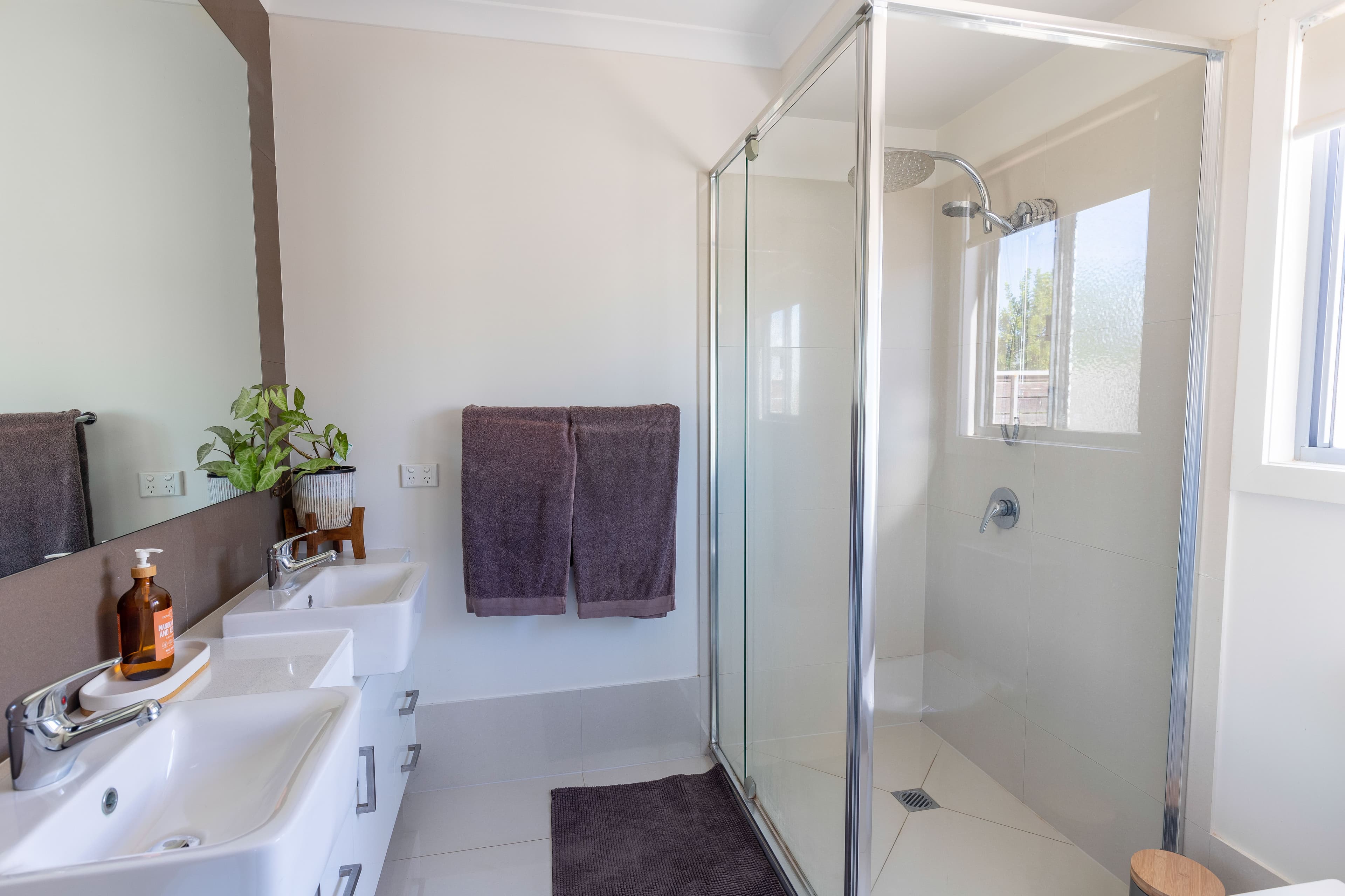 6 Longford Street, Emerald QLD 4720, Emerald - Thumbnail 6