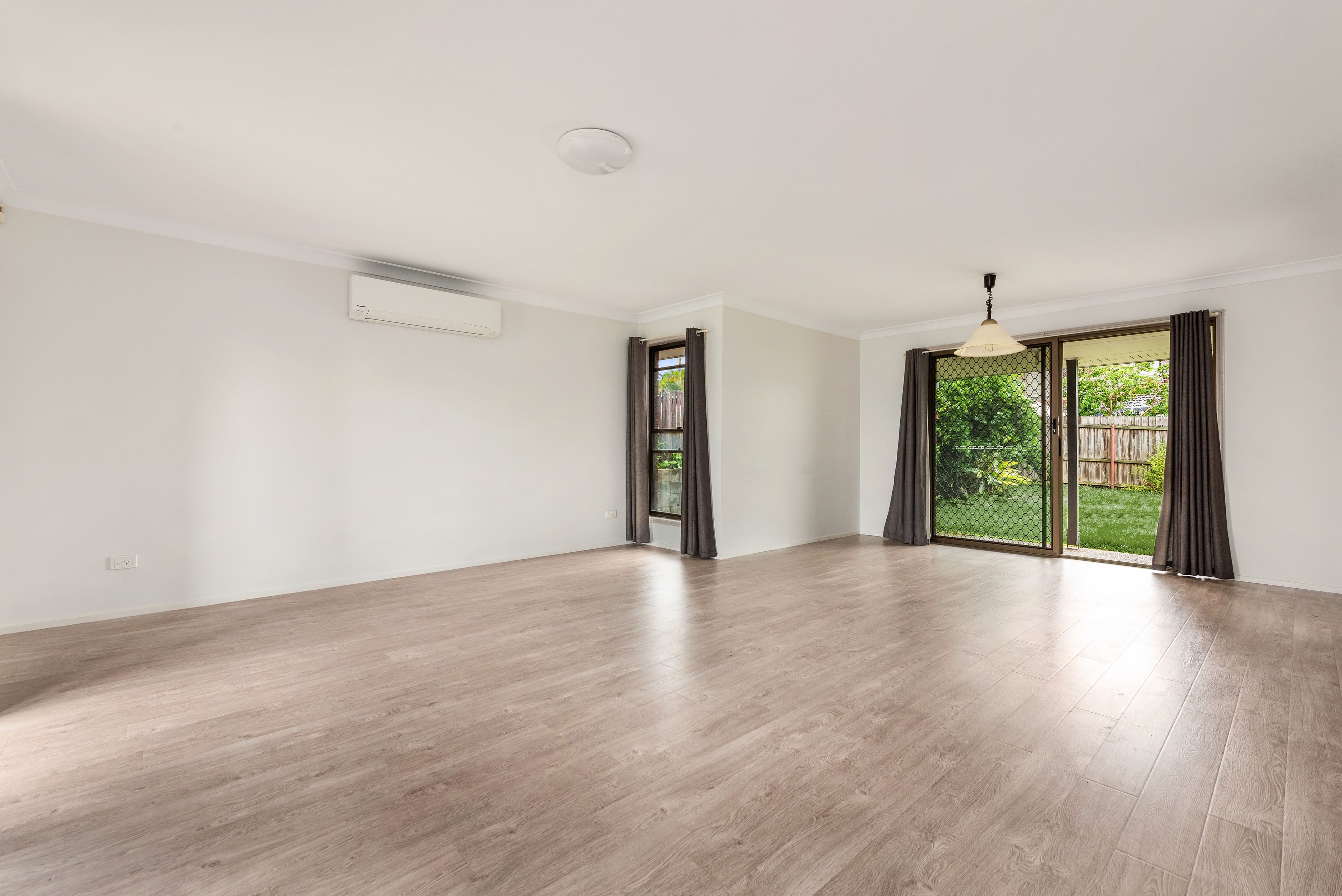 8 Firmiston Street, Carindale QLD 4152, Carindale - Thumbnail 3