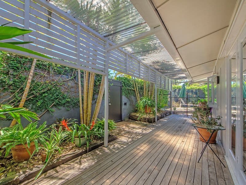 10 Alicia Street, SOUTHPORT QLD 4215, Southport - Thumbnail 7