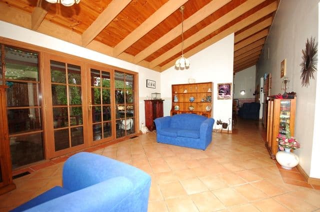 2 Aqueduct Avenue, MOUNT EVELYN VIC 3796, Mount Evelyn - Thumbnail 3