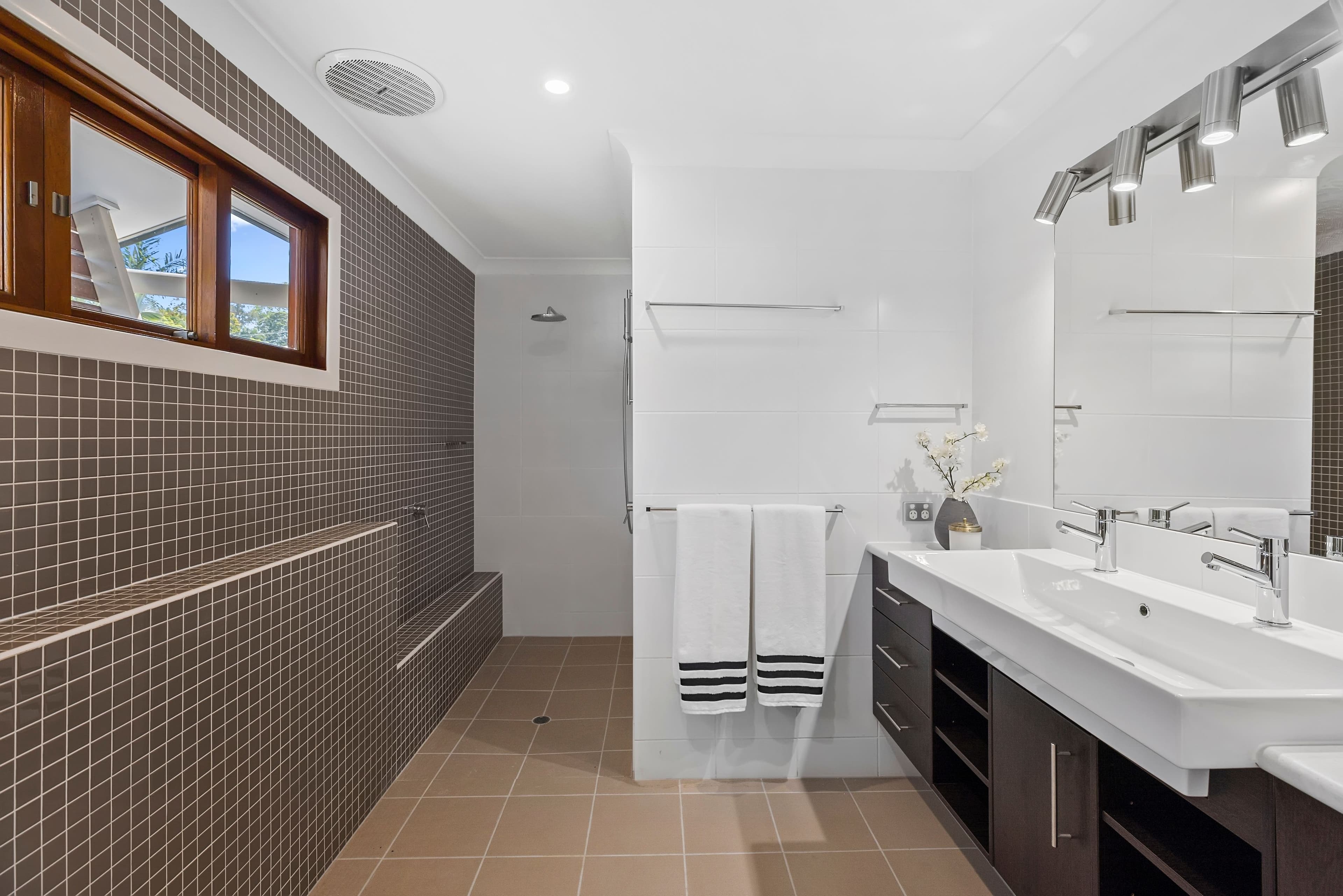 84 Greer Street, Bardon QLD 4065, Bardon - Thumbnail 8