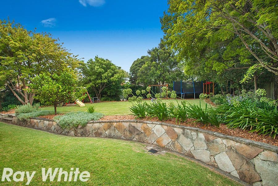 17 Beaumaris Avenue, CASTLE HILL NSW 2154, Castle Hill - Thumbnail 7