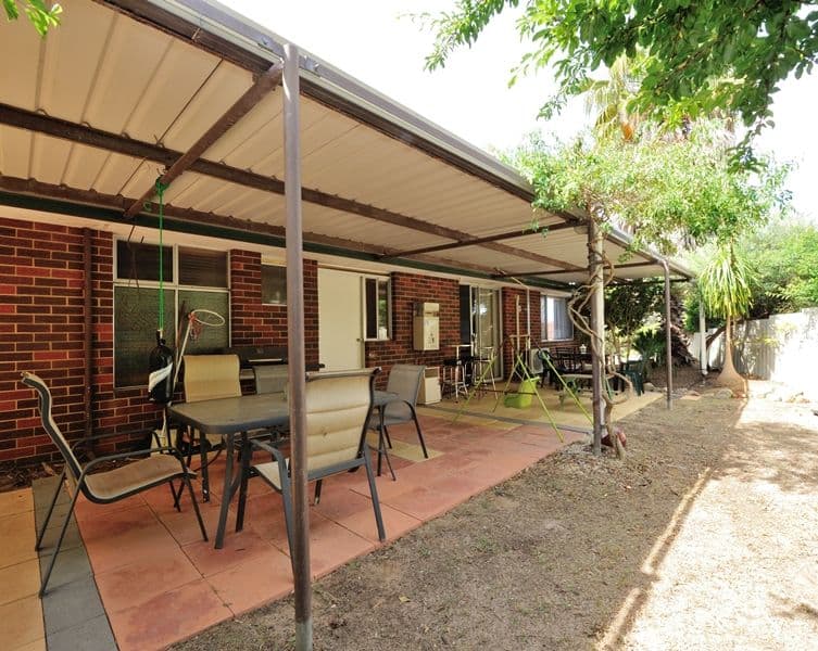 8 Riggs Place, PARMELIA WA 6167, Parmelia - Thumbnail 3