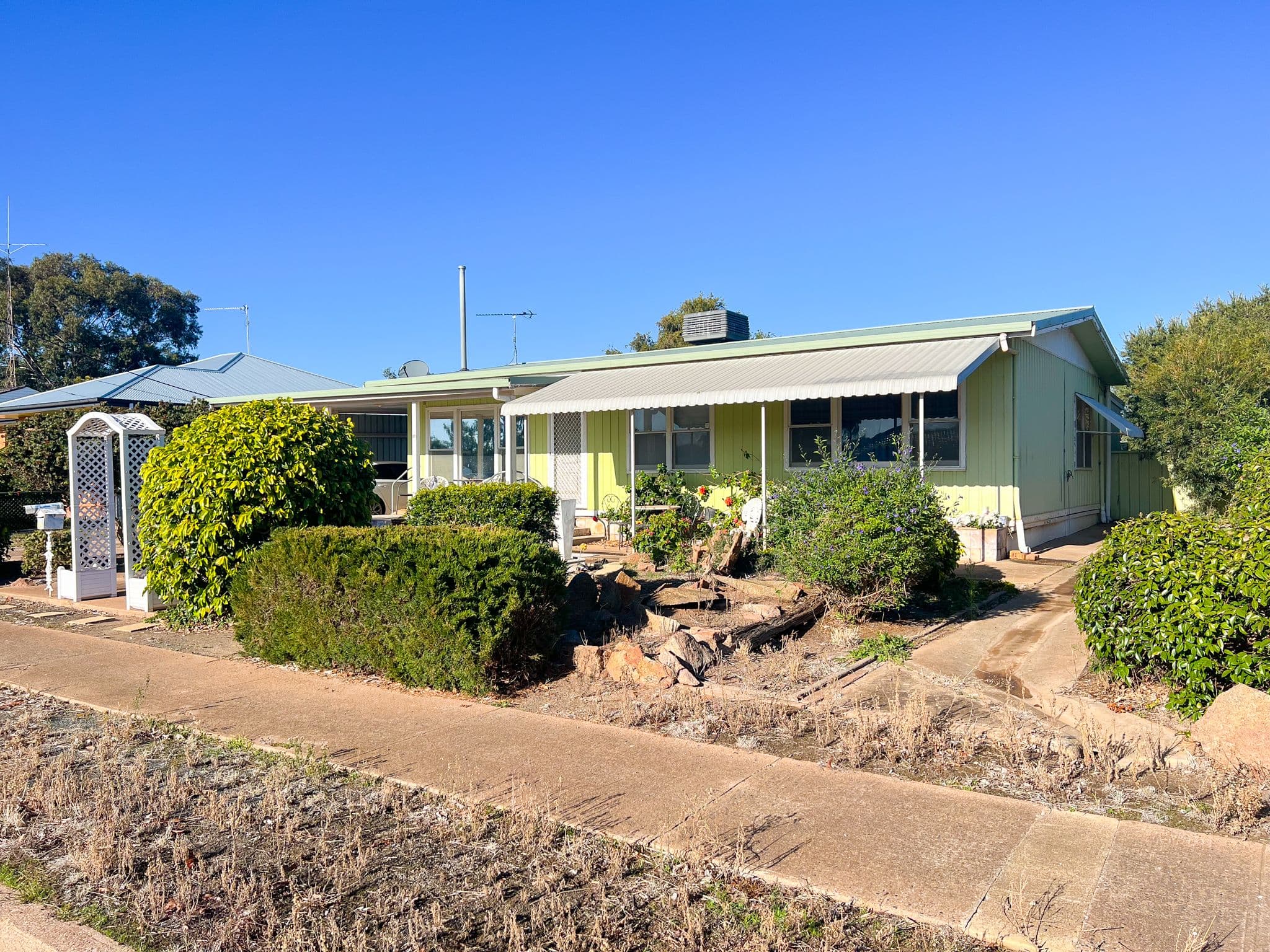 22 Victory Street, West Wyalong NSW 2671, West Wyalong - Thumbnail 5