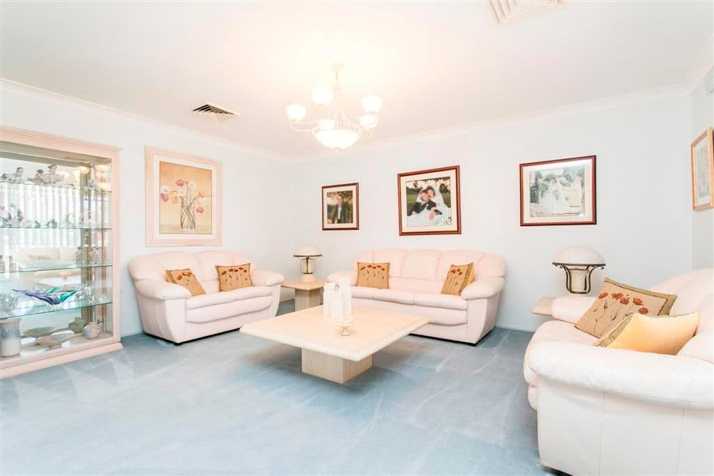 9 Kylie Tennant Close, GLENMORE PARK NSW 2745, Glenmore Park - Thumbnail 2