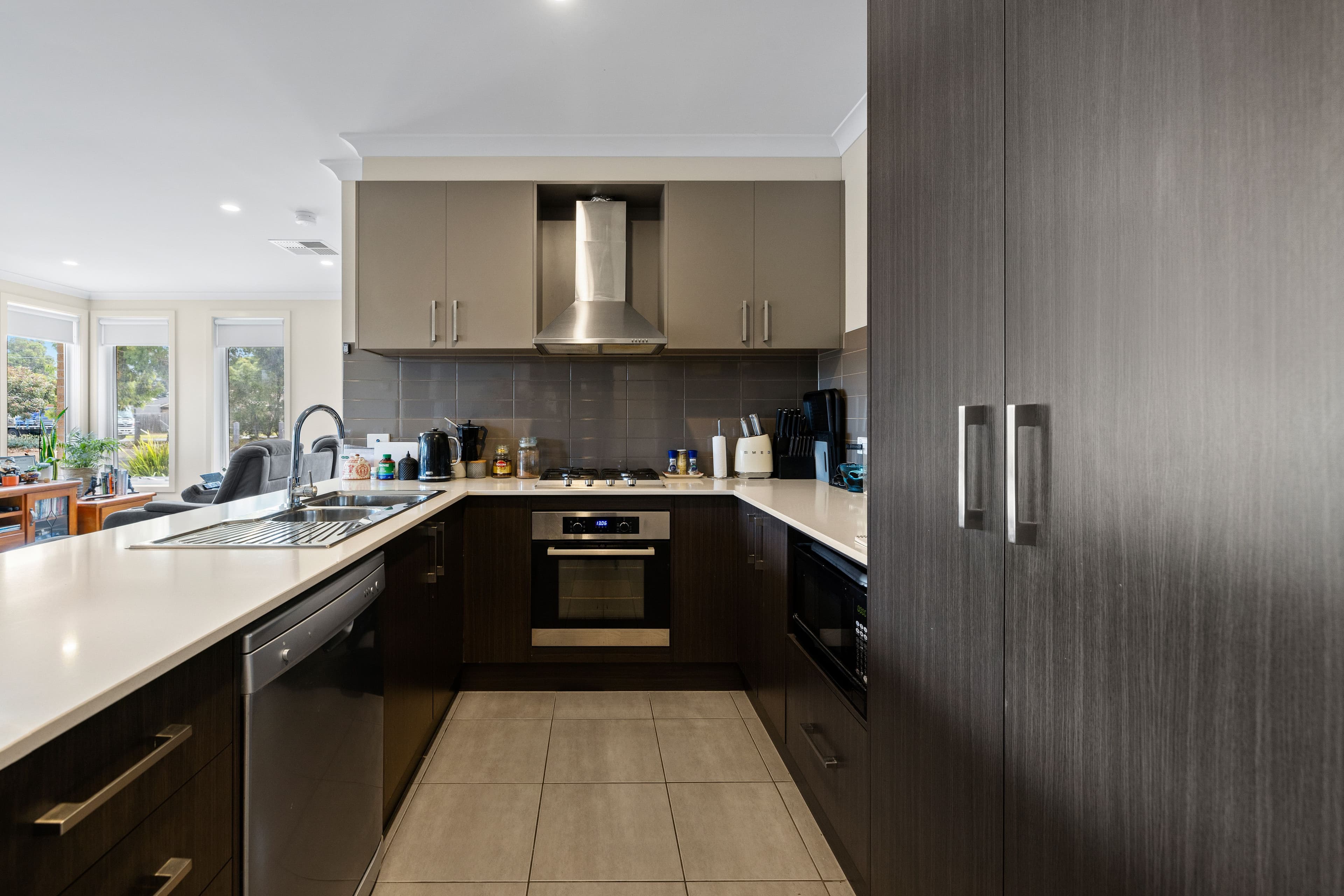 15 Attunga Grove, Werribee VIC 3030, Werribee - Thumbnail 3