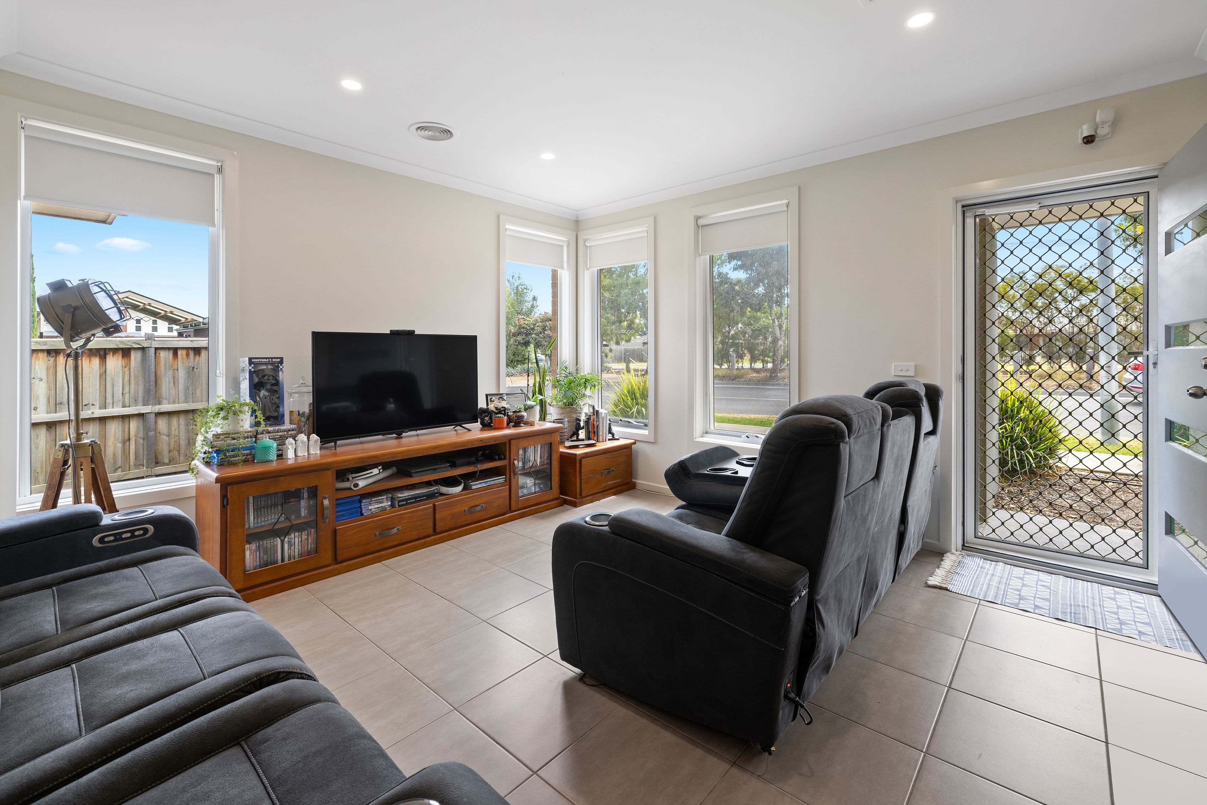 15 Attunga Grove, Werribee VIC 3030, Werribee - Thumbnail 5