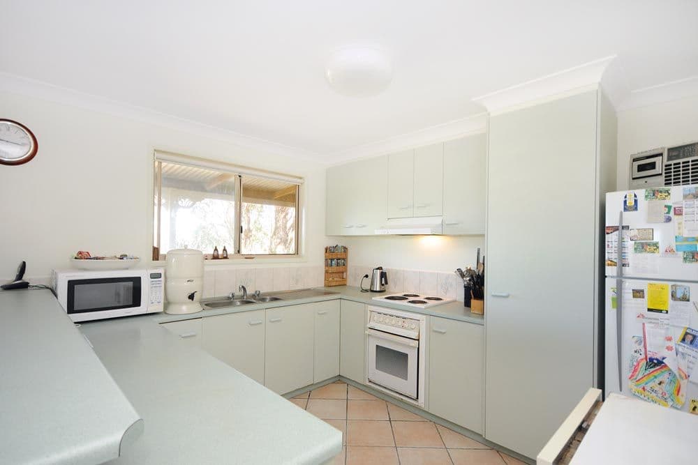 119 Cambooya Street, DRAYTON QLD 4350, Drayton - Thumbnail 8